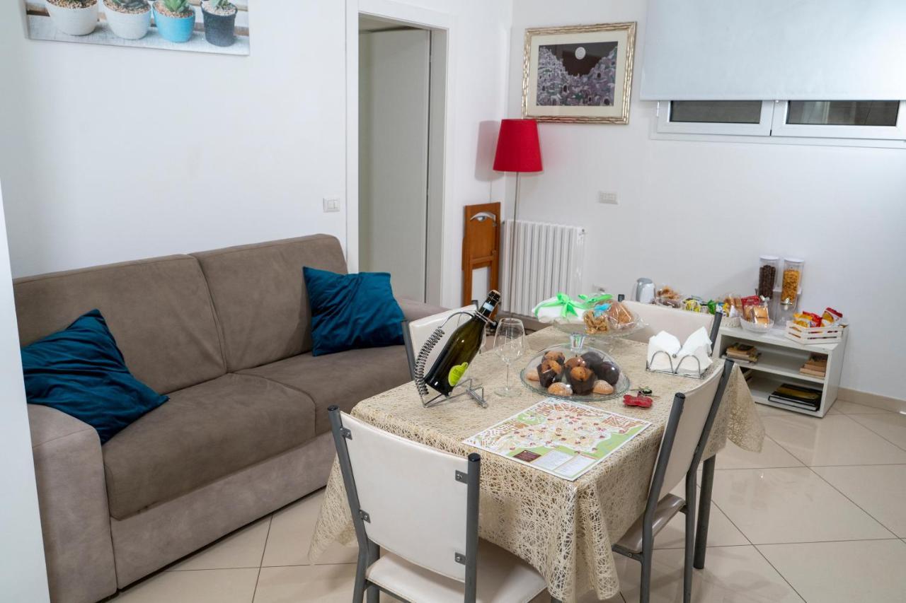 La Casa Di Thomas In Centro Apartment Matera Luaran gambar